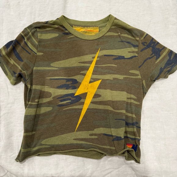Aviator Nation Tops - Aviator Nation women Camo Lightning Bolt cropped T-Shirt size XS